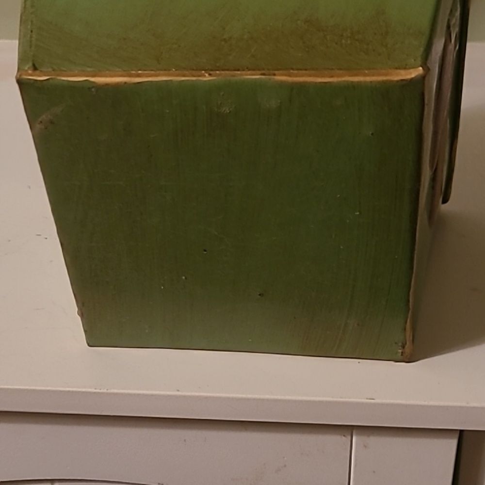 Metal Apple Basket - Picture 6 of 7